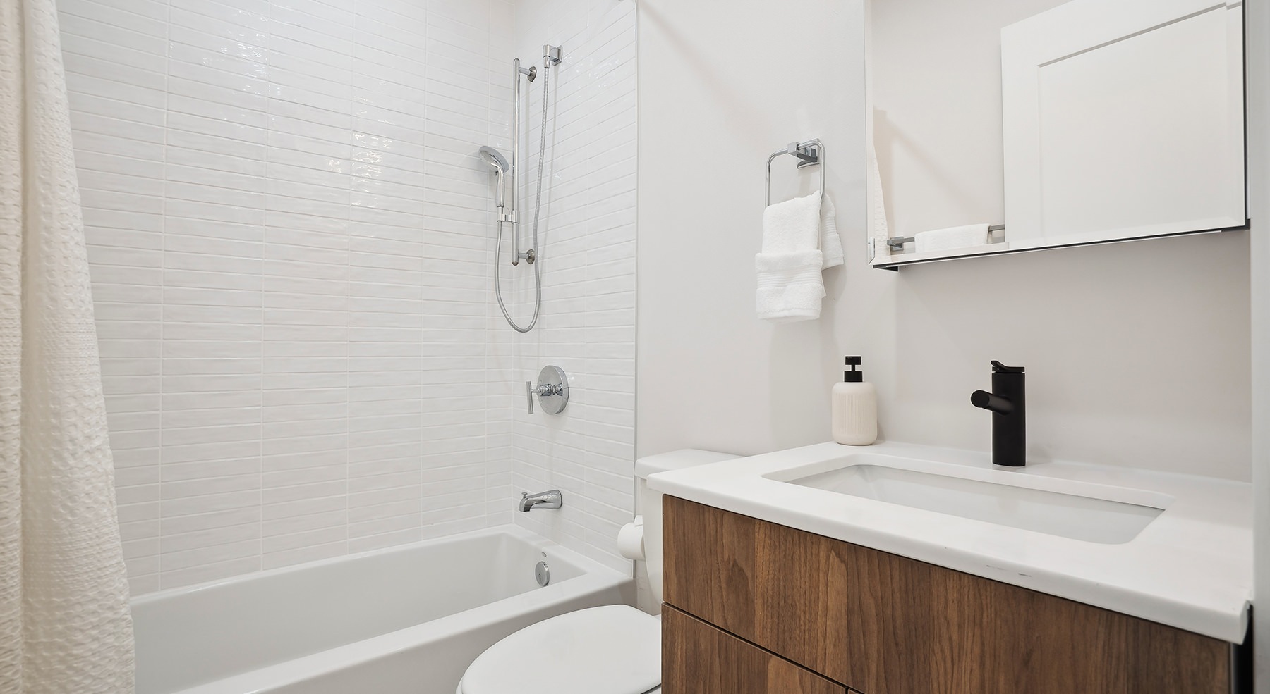 bath with sink tub and toilet